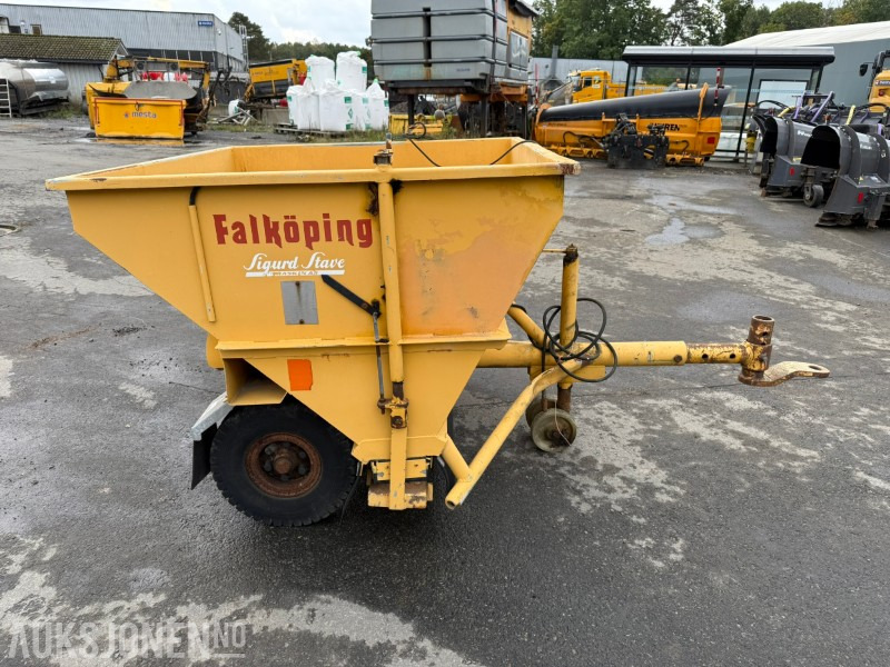 1995 Falköping T15 HU Strøvogn - Machine agricole: photos 4 1995 Falköping T15 HU Strøvogn - Machine agricole: photos 4