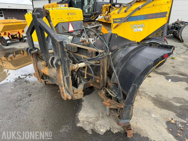 1999 Tellefsdal V-2700HS V-Plog - Machine agricole: photos 5 1999 Tellefsdal V-2700HS V-Plog - Machine agricole: photos 5