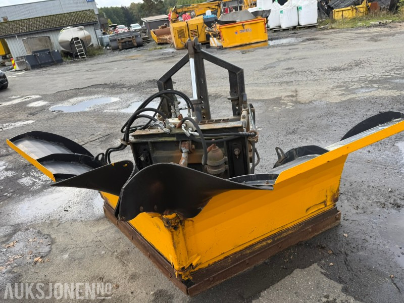 1999 Tellefsdal V-2700HS V-Plog - Machine agricole: photos 2 1999 Tellefsdal V-2700HS V-Plog - Machine agricole: photos 2