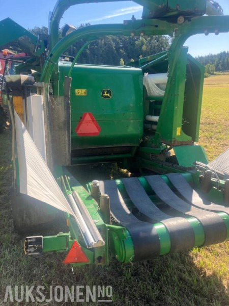 2011 John Deere 744 Premium Rundballepresse / Kombipresse - Machine agricole: photos 4 2011 John Deere 744 Premium Rundballepresse / Kombipresse - Machine agricole: photos 4