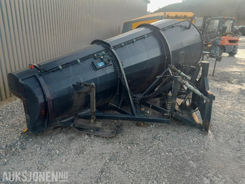 2016 Steinsland D-PL 3600 PLOG - Machine agricole: photos 3 2016 Steinsland D-PL 3600 PLOG - Machine agricole: photos 3
