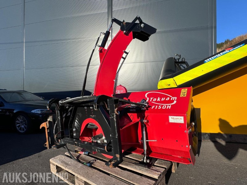 2017 Tokvam F 150 H - To trinns hydraulisk drevet snøfres - Frontmontert - SMS/trima feste - lite brukt - Machine agricole: photos 1 2017 Tokvam F 150 H - To trinns hydraulisk drevet snøfres - Frontmontert - SMS/trima feste - lite brukt - Machine agricole: photos 1