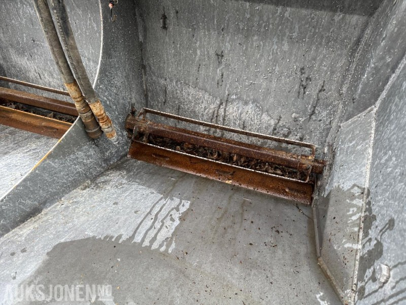 2019 Holms SB-2,4 strøkasse / BM-feste - Machine agricole: photos 3 2019 Holms SB-2,4 strøkasse / BM-feste - Machine agricole: photos 3