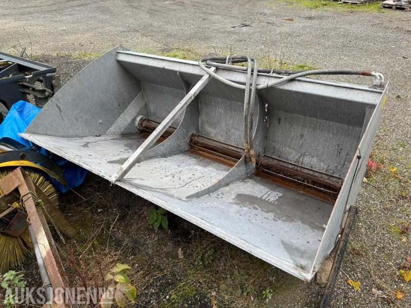2019 Holms SB-2,4 strøkasse / BM-feste - Machine agricole: photos 1 2019 Holms SB-2,4 strøkasse / BM-feste - Machine agricole: photos 1