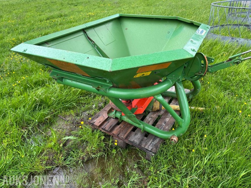 AMAZONE ZA-F 604R GJØDSELSPREDER - Machine agricole: photos 4 AMAZONE ZA-F 604R GJØDSELSPREDER - Machine agricole: photos 4