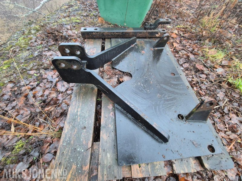 Brøyteplate / brøytefeste og landbruksdrag til JCB 7230 - Machine agricole: photos 4 Brøyteplate / brøytefeste og landbruksdrag til JCB 7230 - Machine agricole: photos 4