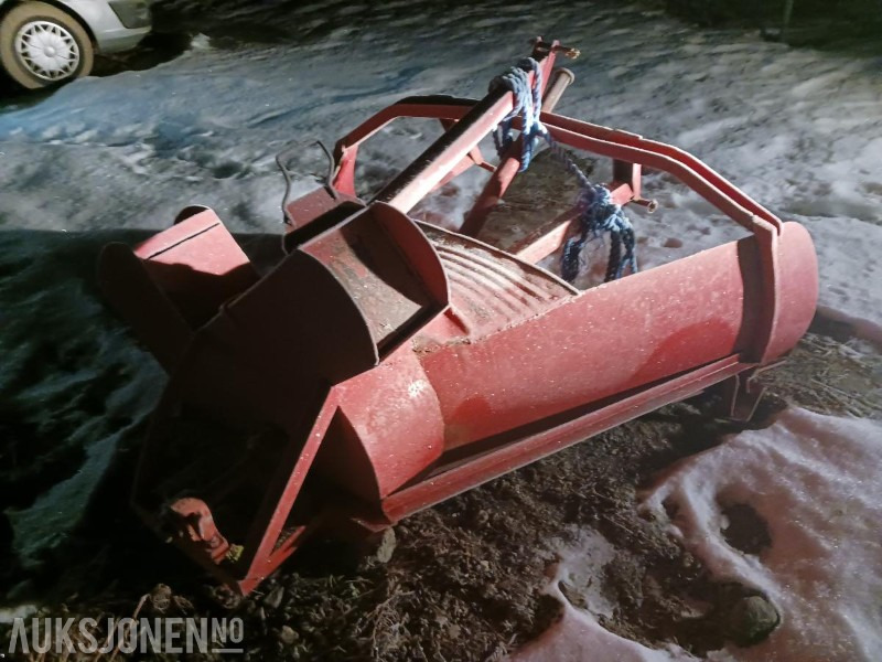 Fungerende snøfreser for traktor med PTO - Machine agricole: photos 2 Fungerende snøfreser for traktor med PTO - Machine agricole: photos 2