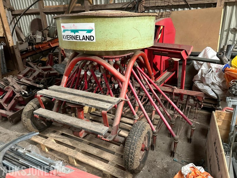 KVERNELAND SÅMASKIN - Machine agricole: photos 1 KVERNELAND SÅMASKIN - Machine agricole: photos 1