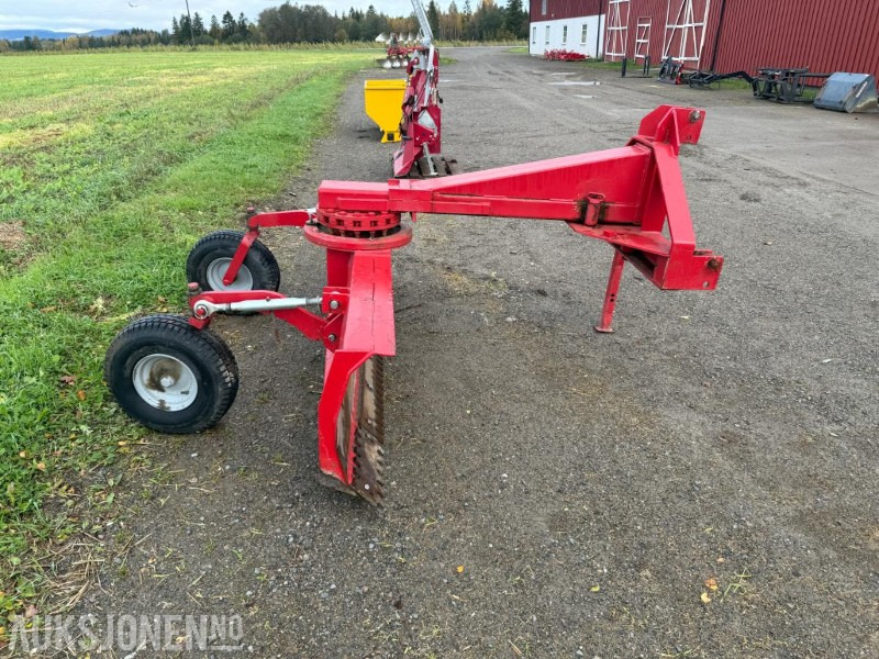 Planeringsskjær til traktor - Machine agricole: photos 2 Planeringsskjær til traktor - Machine agricole: photos 2