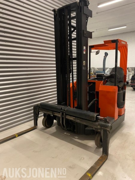 2002 BT 4-veis 2,7T 6,3M REP. - Matériel de manutention: photos 1 2002 BT 4-veis 2,7T 6,3M REP. - Matériel de manutention: photos 1