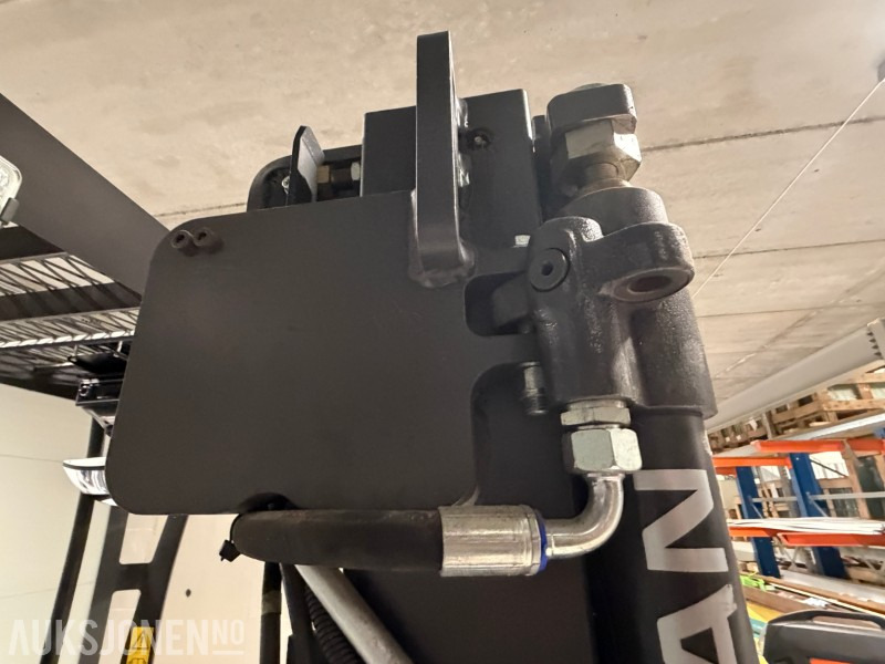 Matériel de manutention 2013 Nissan UND140 Skyvemasttruck - 4,8m med batterilader: photos 19