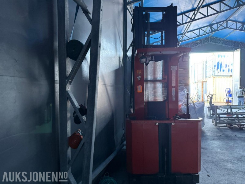 BT 1000 HSE ordreplukktruck (2007-modell) - Matériel de manutention: photos 4 BT 1000 HSE ordreplukktruck (2007-modell) - Matériel de manutention: photos 4