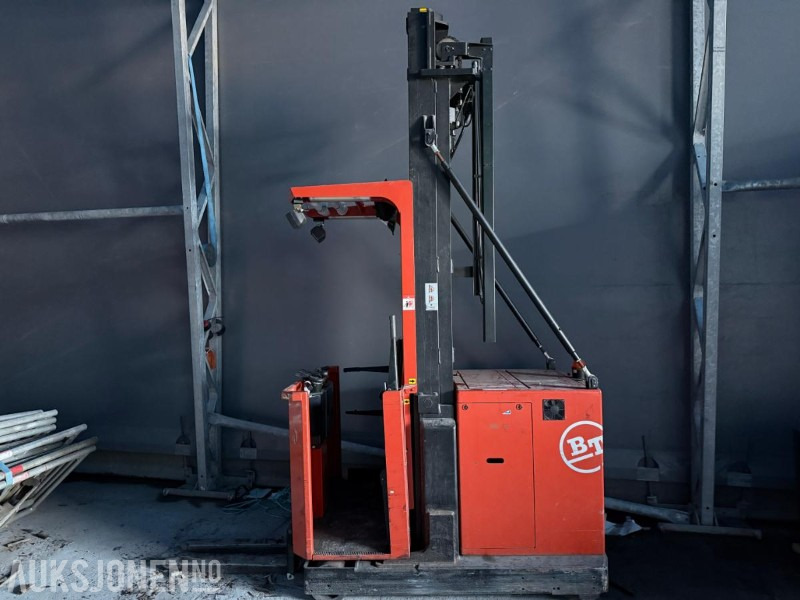 BT 1000 HSE ordreplukktruck (2007-modell) - Matériel de manutention: photos 2 BT 1000 HSE ordreplukktruck (2007-modell) - Matériel de manutention: photos 2
