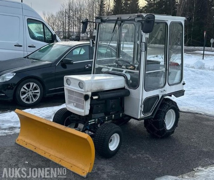 Matériel industriel Bolens HT23 Minitraktor med Hydrostatdrift – Frontskjær, Snøfres og Varmeapparat: photos 1