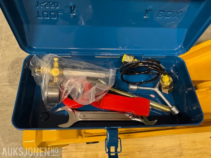 NY HENIMA PIGGHAMMER TIL 4-7 TONNS GRAVEMASKIN S40 M/GARANTI - Marteau hydraulique: photos 5 NY HENIMA PIGGHAMMER TIL 4-7 TONNS GRAVEMASKIN S40 M/GARANTI - Marteau hydraulique: photos 5