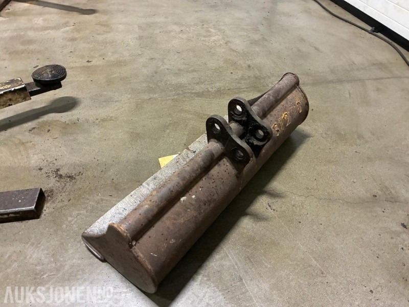 Pusseskuff til minigraver - stått på Volvo EC15 - ingen minstepris - Matériel de chantier: photos 3 Pusseskuff til minigraver - stått på Volvo EC15 - ingen minstepris - Matériel de chantier: photos 3