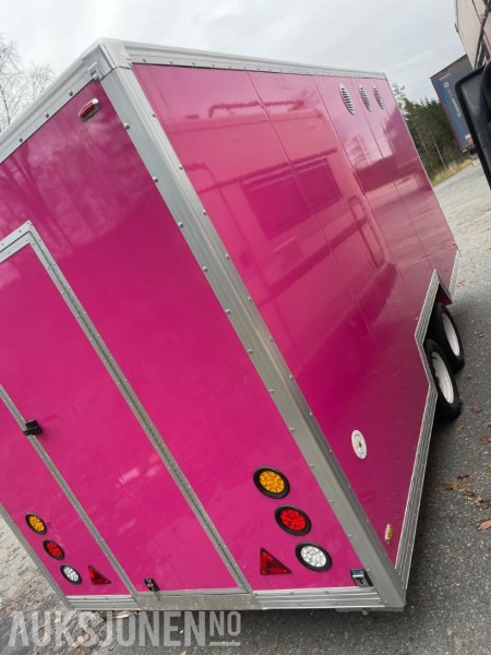 2025 HELT NY - 4,5m Food Truck - Remorque: photos 3 2025 HELT NY - 4,5m Food Truck - Remorque: photos 3