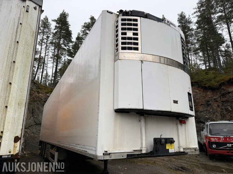 Bussbygg Frysesemi m/ Thermo King kjøleaggregat og Zepro bakløfter - Remorque: photos 3 Bussbygg Frysesemi m/ Thermo King kjøleaggregat og Zepro bakløfter - Remorque: photos 3
