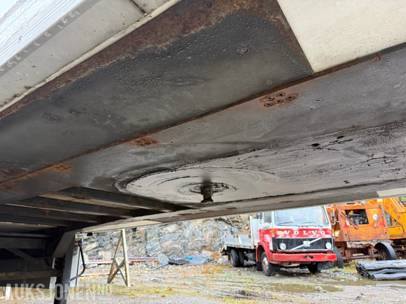 Bussbygg Frysesemi m/ Thermo King kjøleaggregat og Zepro bakløfter - Remorque: photos 4 Bussbygg Frysesemi m/ Thermo King kjøleaggregat og Zepro bakløfter - Remorque: photos 4