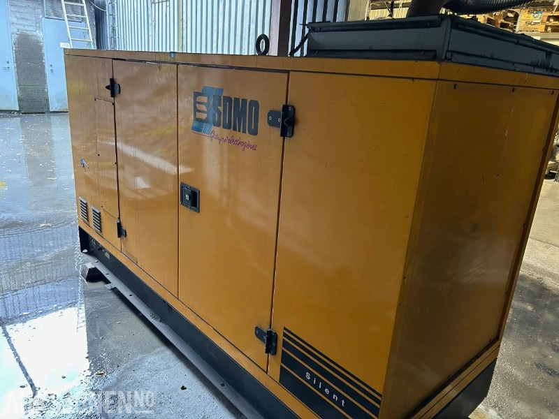 SDMO 80 kVa aggregat - Matériel de chantier: photos 1 SDMO 80 kVa aggregat - Matériel de chantier: photos 1