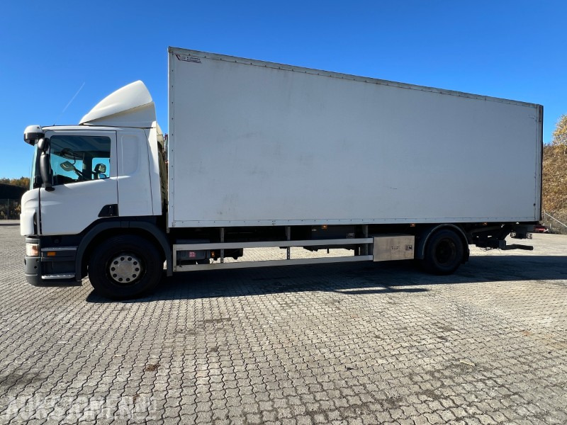 Scania P-280 - Camion fourgon: photos 2 Scania P-280 - Camion fourgon: photos 2