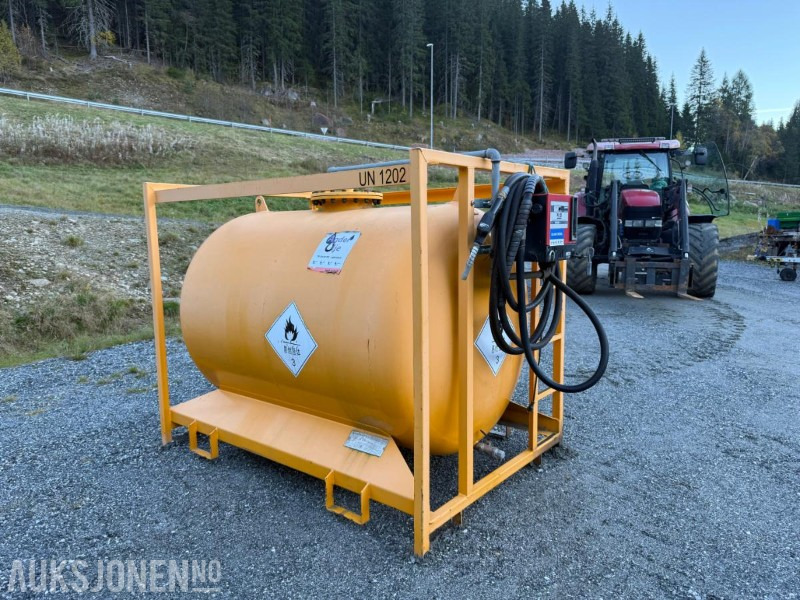 Silwer DT 2500l Double wall dieseltank - Matériel de chantier: photos 3 Silwer DT 2500l Double wall dieseltank - Matériel de chantier: photos 3