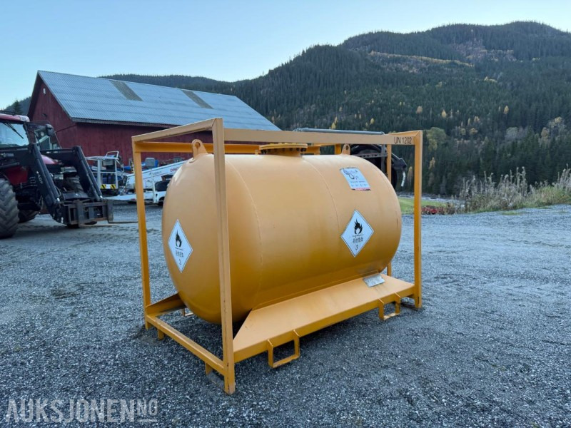 Silwer DT 2500l Double wall dieseltank - Matériel de chantier: photos 5 Silwer DT 2500l Double wall dieseltank - Matériel de chantier: photos 5