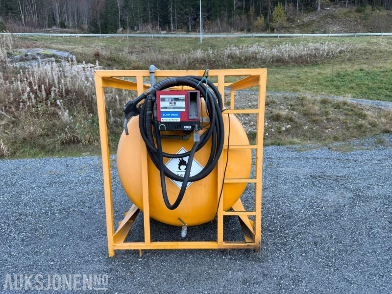 Silwer DT 2500l Double wall dieseltank - Matériel de chantier: photos 2 Silwer DT 2500l Double wall dieseltank - Matériel de chantier: photos 2
