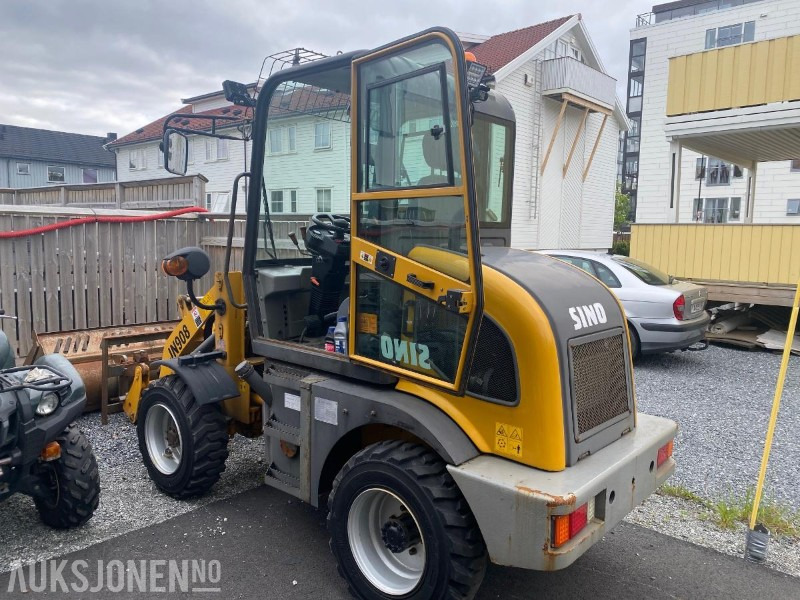 Sino 908 Hjullaster med skuffe og pallegaffler - Chargeuse sur pneus: photos 2 Sino 908 Hjullaster med skuffe og pallegaffler - Chargeuse sur pneus: photos 2