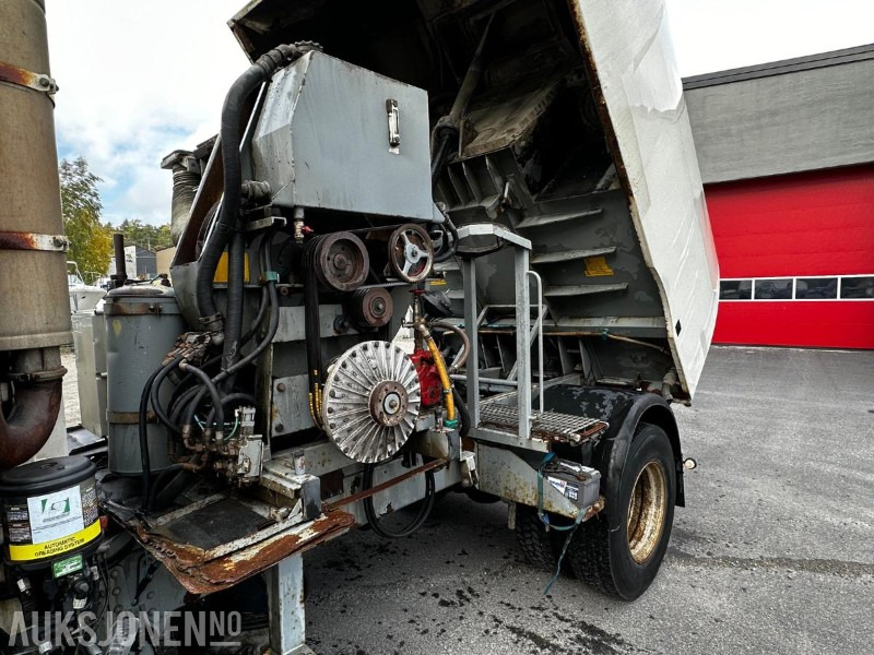Véhicule de voirie/ Spécial 1995 Volvo FS 718 4x2 Sopebil/Feiebil: photos 9