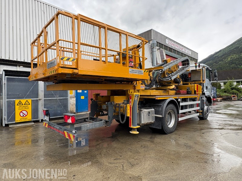 2014 MAN TGM 18.340 Normet Esslift 810 liftbil - 15 888 km - Véhicule de voirie/ Spécial: photos 3 2014 MAN TGM 18.340 Normet Esslift 810 liftbil - 15 888 km - Véhicule de voirie/ Spécial: photos 3