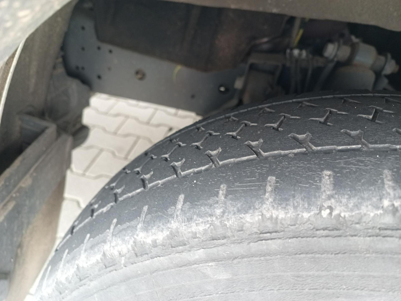 IVECO Daily 35C16H - Fourgon grand volume: photos 4 IVECO Daily 35C16H - Fourgon grand volume: photos 4