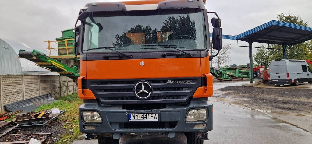Mercedes-Benz Actros 4144 - Camion benne: photos 1 Mercedes-Benz Actros 4144 - Camion benne: photos 1