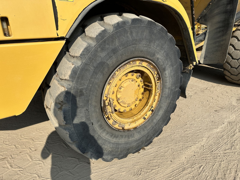 Tombereau Caterpillar 730 C Body heat - Tailgate - Central Lubrication: photos 12