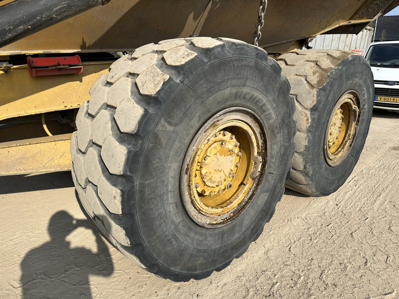 Tombereau Caterpillar 730 C Body heat - Tailgate - Central Lubrication: photos 11