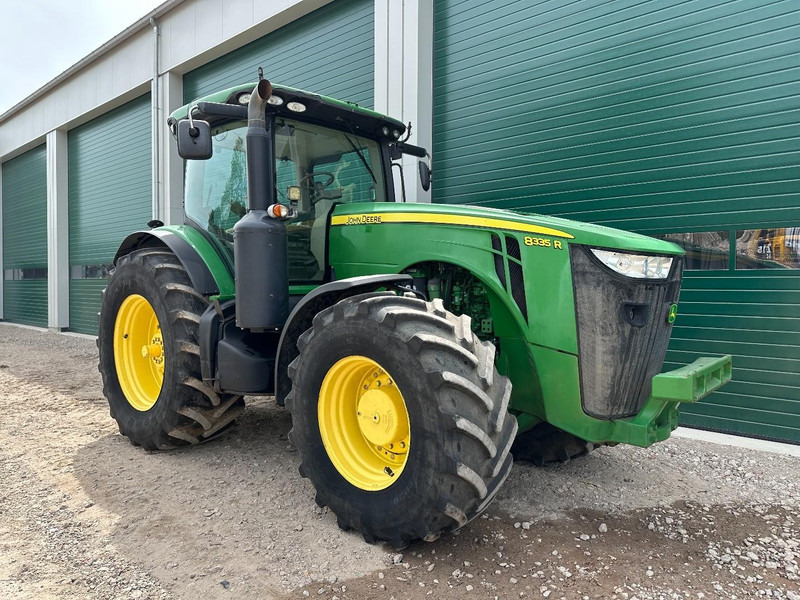 John Deere 8335R AutoPower - Tracteur agricole: photos 2 John Deere 8335R AutoPower - Tracteur agricole: photos 2
