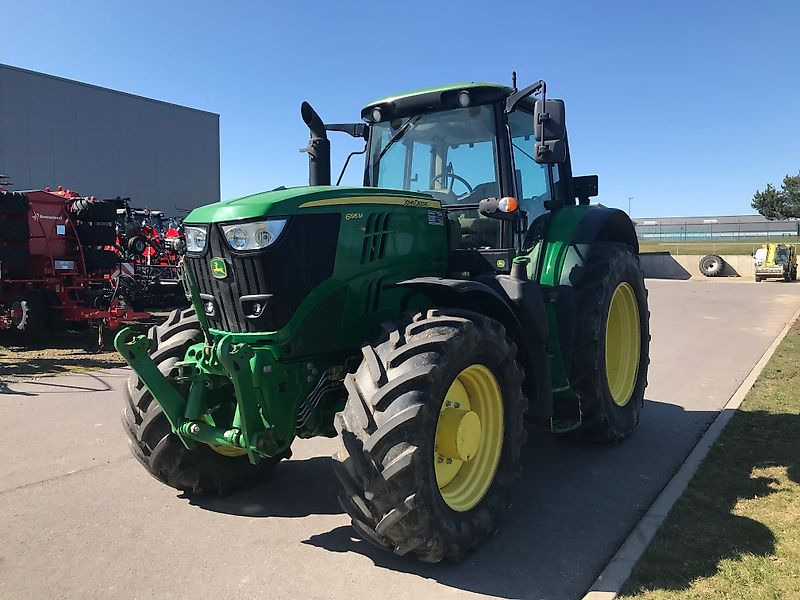 John Deere 6195 M - Tracteur agricole: photos 2 John Deere 6195 M - Tracteur agricole: photos 2