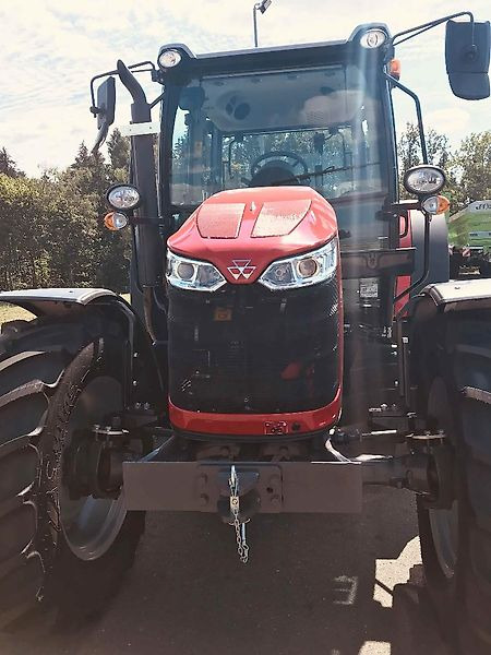 Massey Ferguson MF 5709 M Dyna-4 - Tracteur agricole: photos 2 Massey Ferguson MF 5709 M Dyna-4 - Tracteur agricole: photos 2