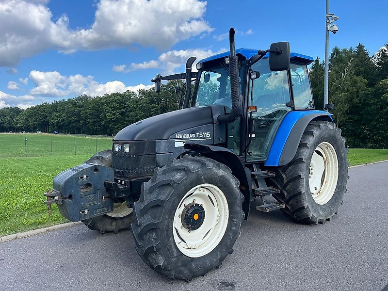 New Holland TS 115 - Tracteur agricole: photos 1 New Holland TS 115 - Tracteur agricole: photos 1