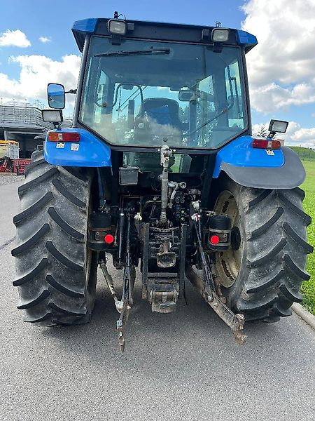 New Holland TS 115 - Tracteur agricole: photos 3 New Holland TS 115 - Tracteur agricole: photos 3
