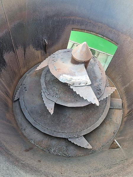 Strautmann Verti-Mix 1050 - Mélangeuse: photos 5 Strautmann Verti-Mix 1050 - Mélangeuse: photos 5