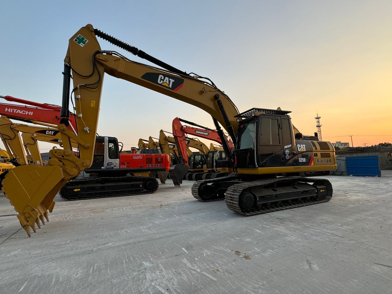 CATERPILLAR 325D CAT 320D 320D2 320GC 329D 330D 330D2 Used Excavator in High Quality for Sale - Pelle sur chenille: photos 3 CATERPILLAR 325D CAT 320D 320D2 320GC 329D 330D 330D2 Used Excavator in High Quality for Sale - Pelle sur chenille: photos 3