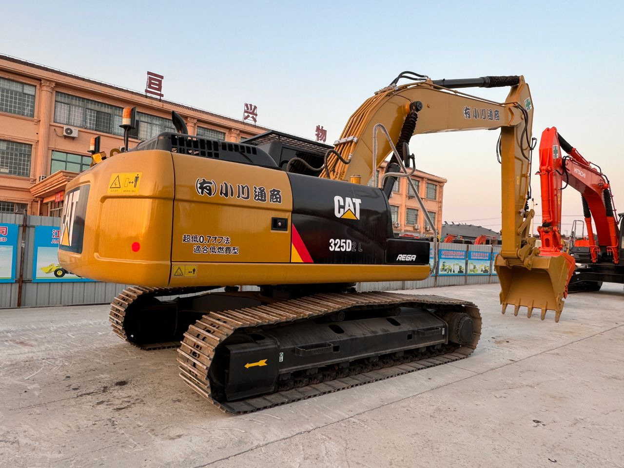 CATERPILLAR 325D CAT 320D 320D2 320GC 329D 330D 330D2 Used Excavator in High Quality for Sale - Pelle sur chenille: photos 1 CATERPILLAR 325D CAT 320D 320D2 320GC 329D 330D 330D2 Used Excavator in High Quality for Sale - Pelle sur chenille: photos 1