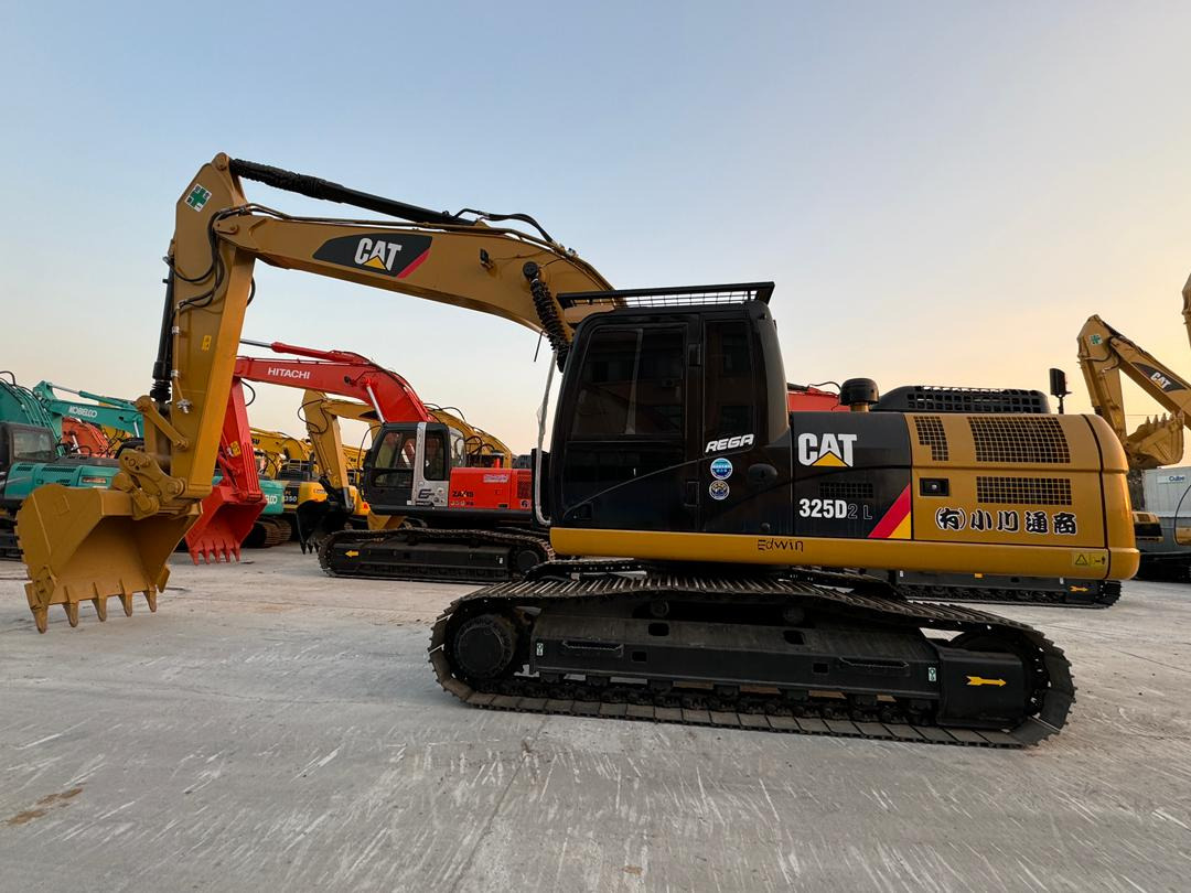 Caterpillar 325 CAT CAT 325D 325D2 330D 329D 320D 320D2 320GC - Pelle sur chenille: photos 1 Caterpillar 325 CAT CAT 325D 325D2 330D 329D 320D 320D2 320GC - Pelle sur chenille: photos 1
