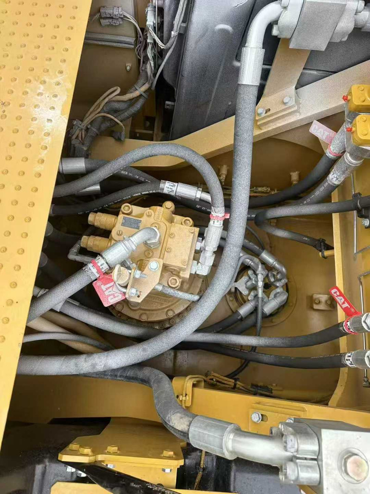 Pelle sur chenille Caterpillar CAT 330GC 320GC 320GX 320 320D 320CL 20T 30T New Model Used Excavator: photos 13 Pelle sur chenille Caterpillar CAT 330GC 320GC 320GX 320 320D 320CL 20T 30T New Model Used Excavator: photos 13