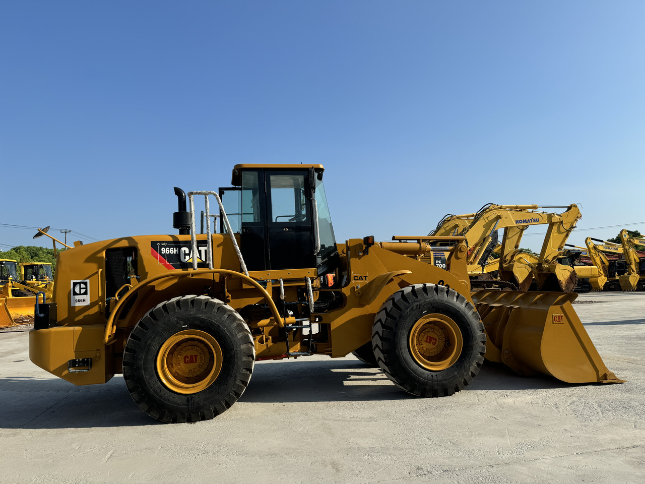 Caterpillar CAT 966 966H 966F 966G 6 Ton Wheel Loader and Similar Used Loaders 5 ton 6 Ton Are in Stock - Chargeuse sur pneus: photos 2 Caterpillar CAT 966 966H 966F 966G 6 Ton Wheel Loader and Similar Used Loaders 5 ton 6 Ton Are in Stock - Chargeuse sur pneus: photos 2