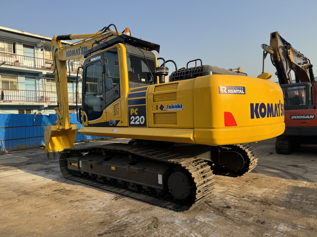 Komatsu PC220 PC210 PC200 Komatsu Crawler Hight Quality Used Excavator - Pelle sur chenille: photos 2 Komatsu PC220 PC210 PC200 Komatsu Crawler Hight Quality Used Excavator - Pelle sur chenille: photos 2