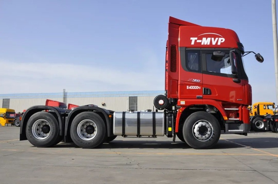 Shacman New or Used (6*4) ,(8*2) (8*4)Semi Truck Head Tractor Head Tipper Head - Tracteur routier: photos 2 Shacman New or Used (6*4) ,(8*2) (8*4)Semi Truck Head Tractor Head Tipper Head - Tracteur routier: photos 2