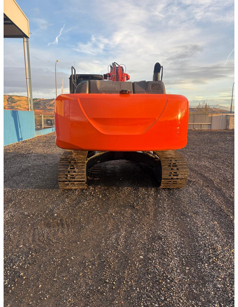 Hitachi ZX250LCN-6 - Pelle sur chenille: photos 5 Hitachi ZX250LCN-6 - Pelle sur chenille: photos 5