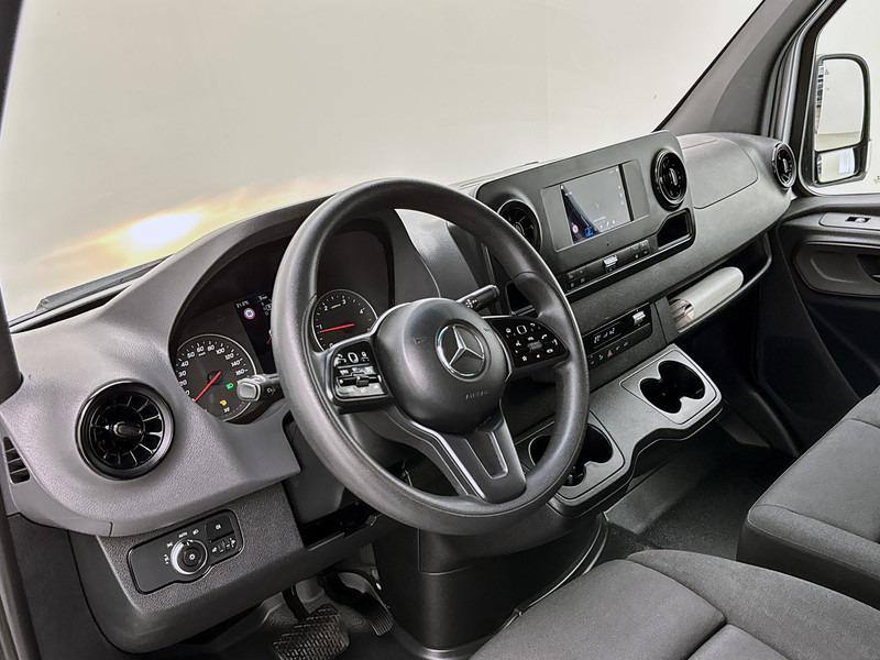 Mercedes-Benz Sprinter 314 2.2 CDI L2H2 Automaat Laadlift Omvormer 220v Luchtgeveerde stoel Navigatie MBUX Camera - Fourgon utilitaire: photos 4 Mercedes-Benz Sprinter 314 2.2 CDI L2H2 Automaat Laadlift Omvormer 220v Luchtgeveerde stoel Navigatie MBUX Camera - Fourgon utilitaire: photos 4